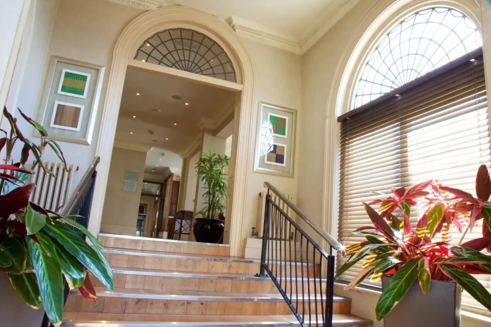 Classic Single Room-Buitenkant zomer