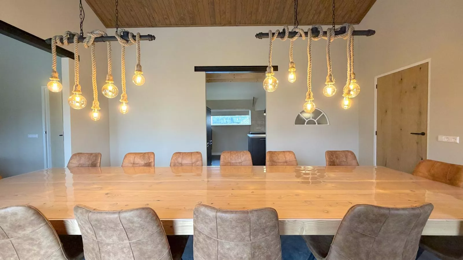 Sientjeshof 2-Eetkamer