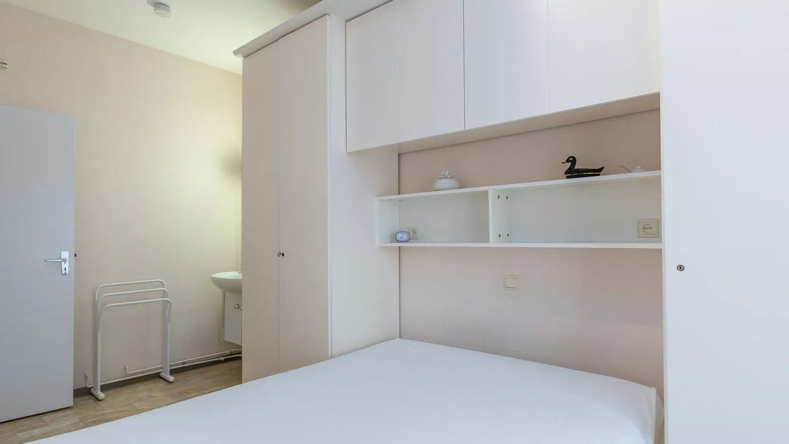 Sun Beach - 0001 + box 82 (Green Garden)-Slaapkamer