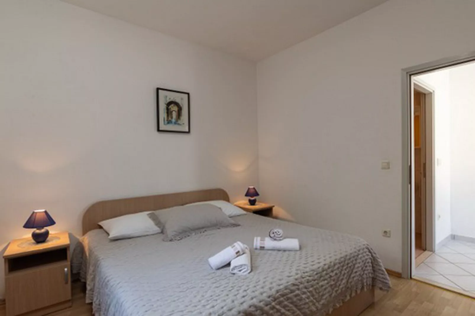 House Rašica - One Bedroom Apartment with Terrace and Sea view (2)-Slaapkamer