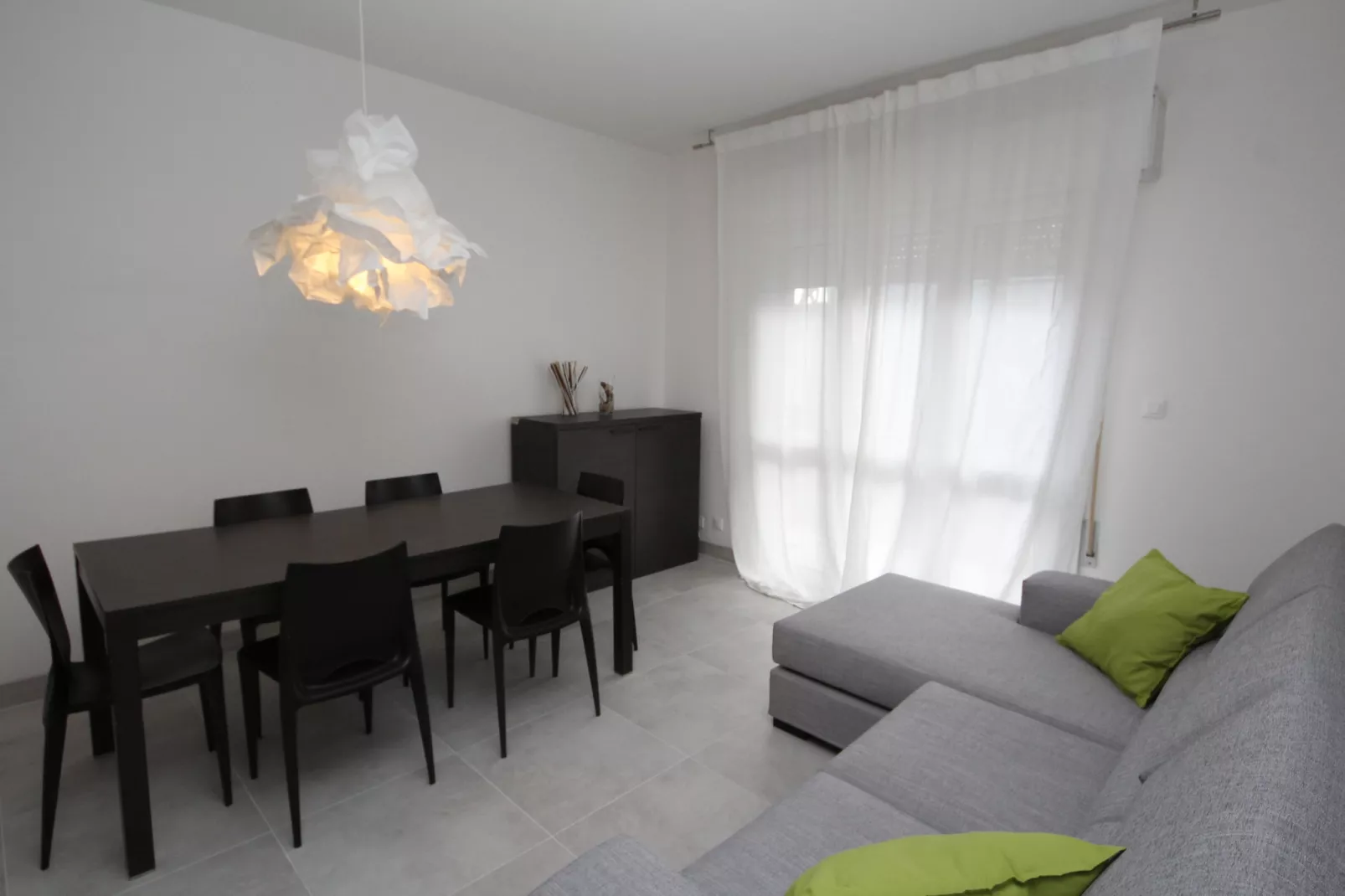 Sandra via Milano trilo - 13-Eetkamer