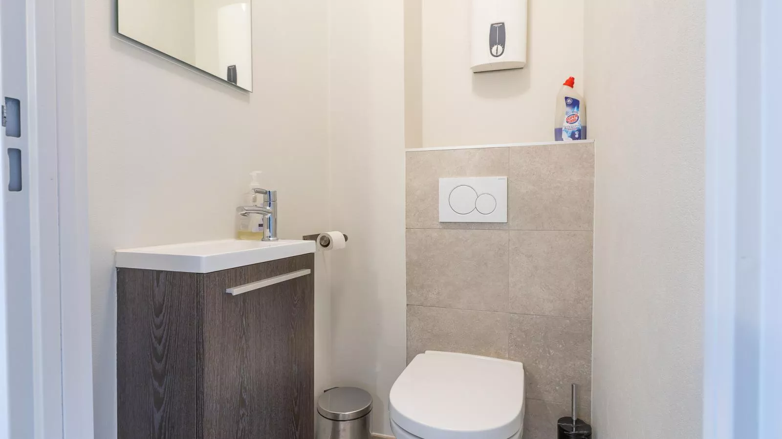 Sydney - 0902 + park. KTY250-Binnen