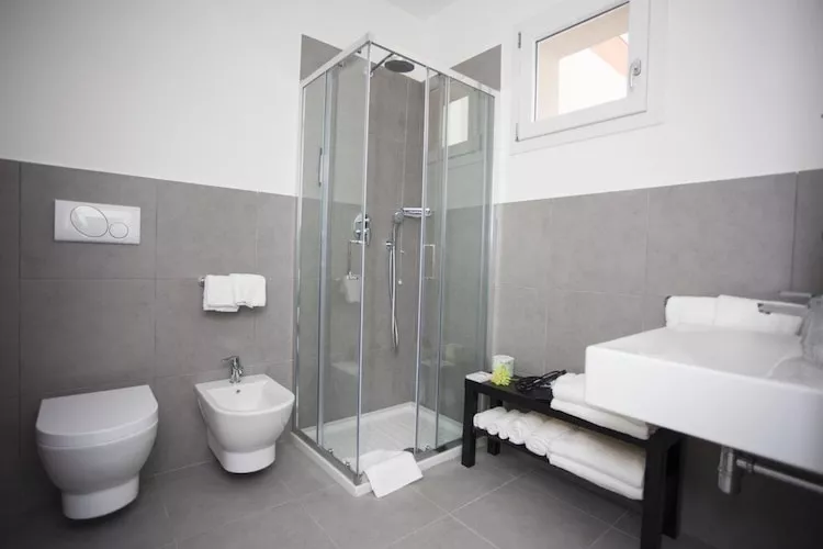 Sisan Family Resort Cisano di Bardolino - App 3 pax-Badkamer