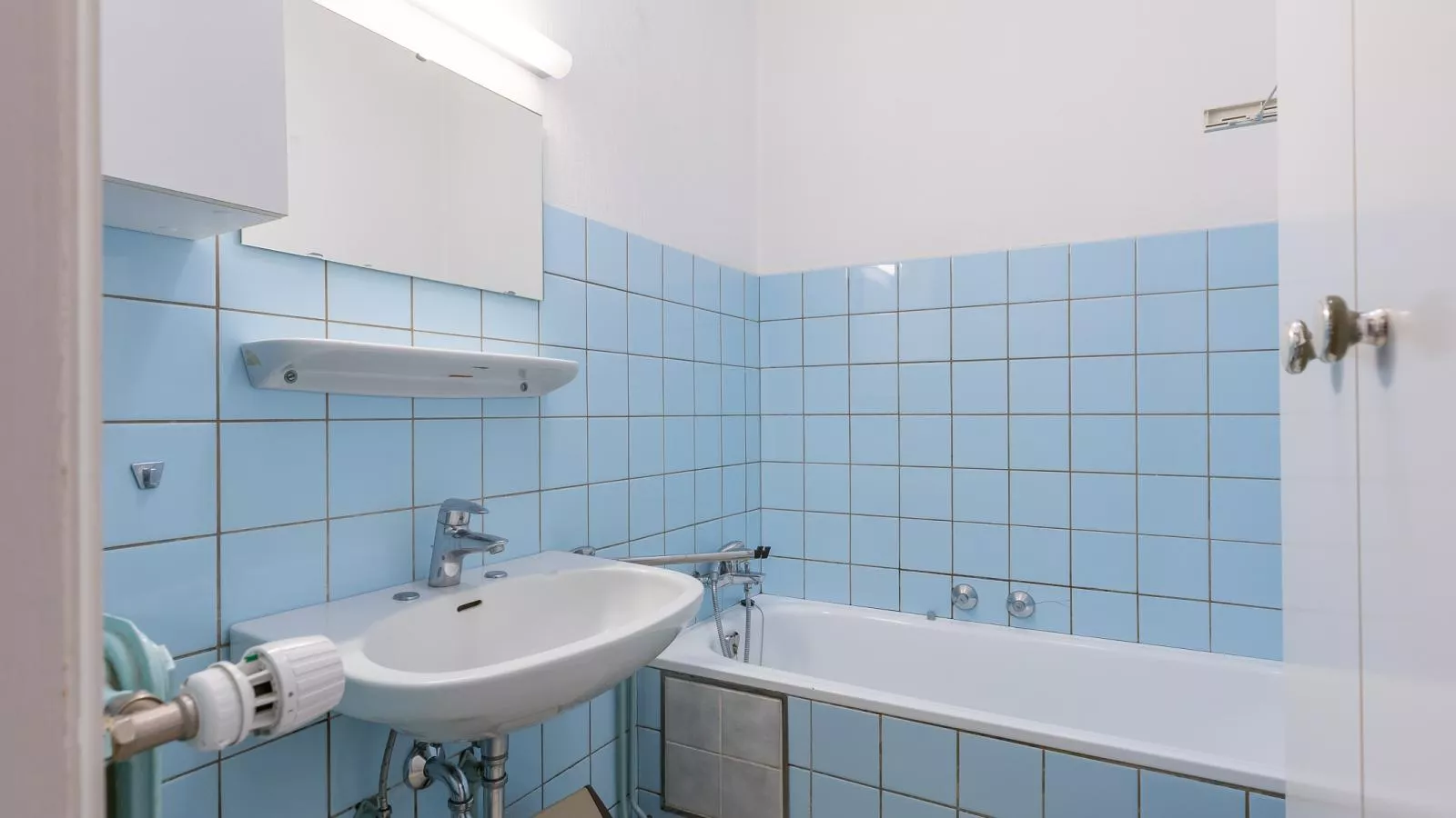 Sun Beach - 0001 + box 82 (Green Garden)-Badkamer