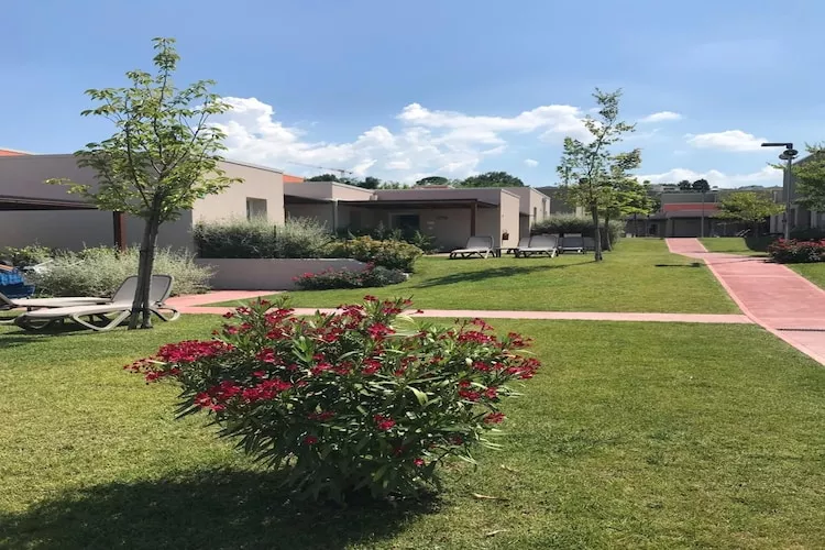 Sisan Family Resort Cisano di Bardolino - App 3 pax-Tuinen zomer