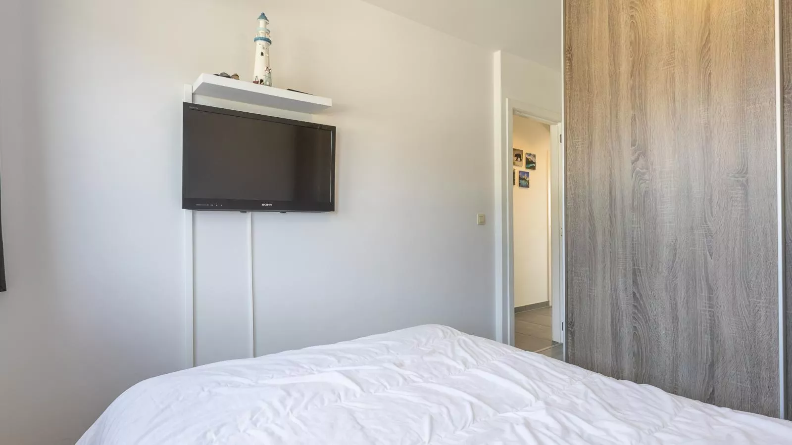 Emily - 0401 + park.-Slaapkamer