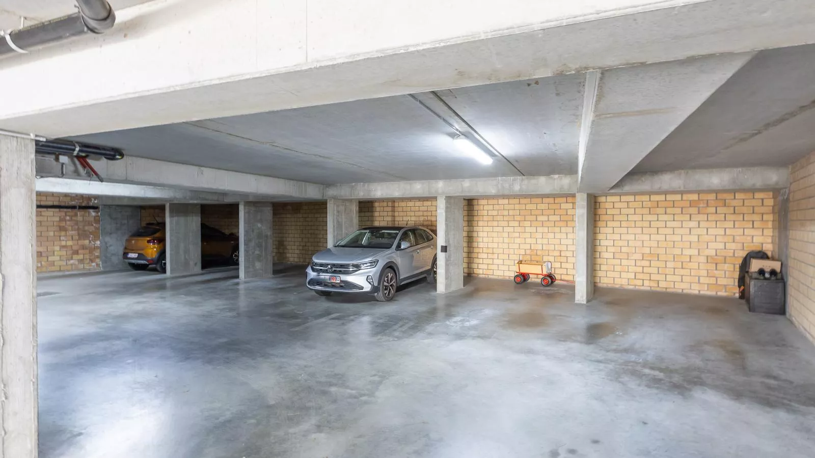 Emily - 0401 + park.-Buitenlucht