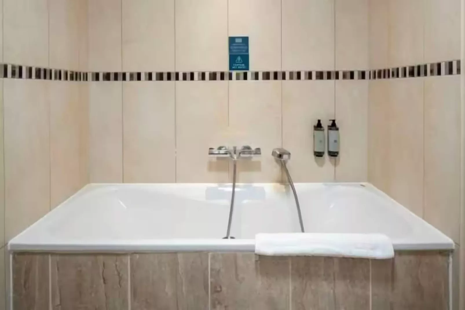 Standard King Room-Badkamer