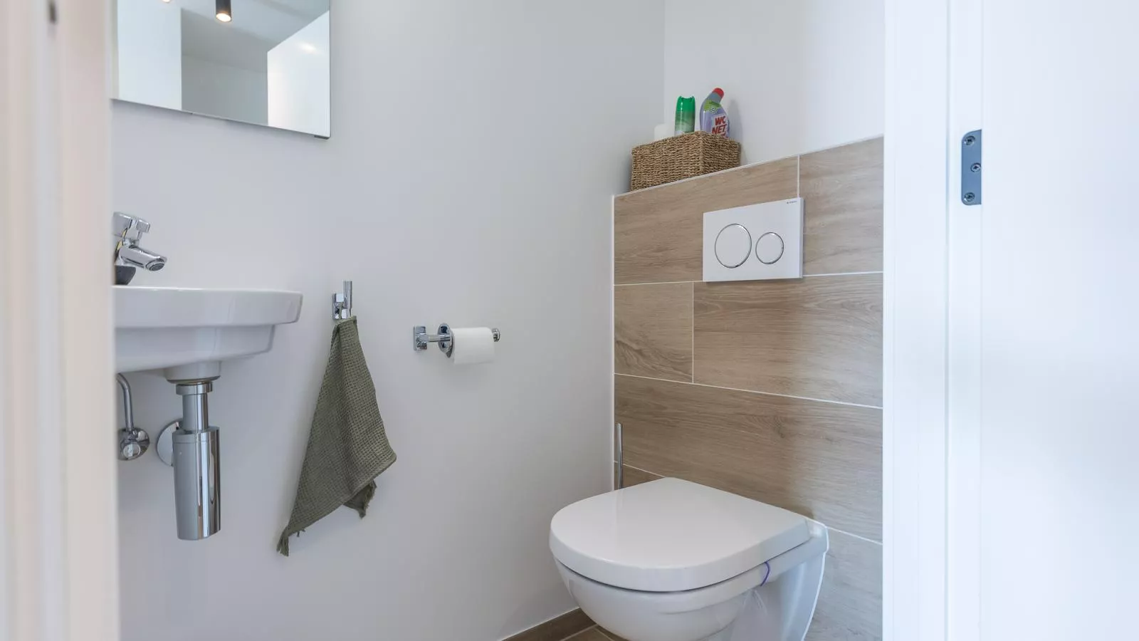 Green Lane The Sun  - 0401 + box 60-Binnen