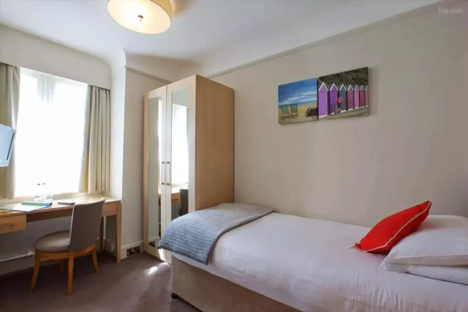 Superior Feature w\/ View-Slaapkamer