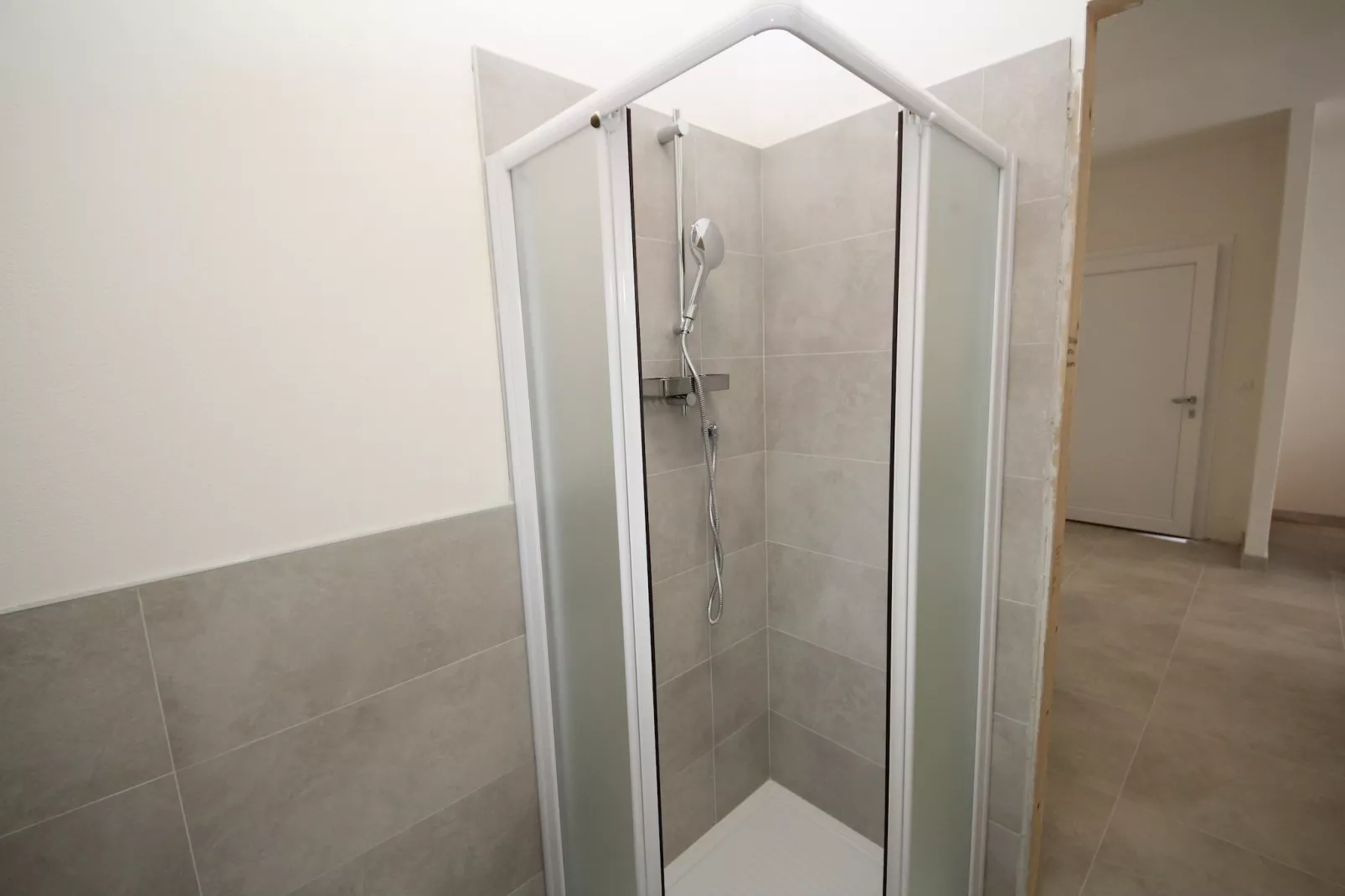 Sandra via Milano trilo - 15 -Badkamer