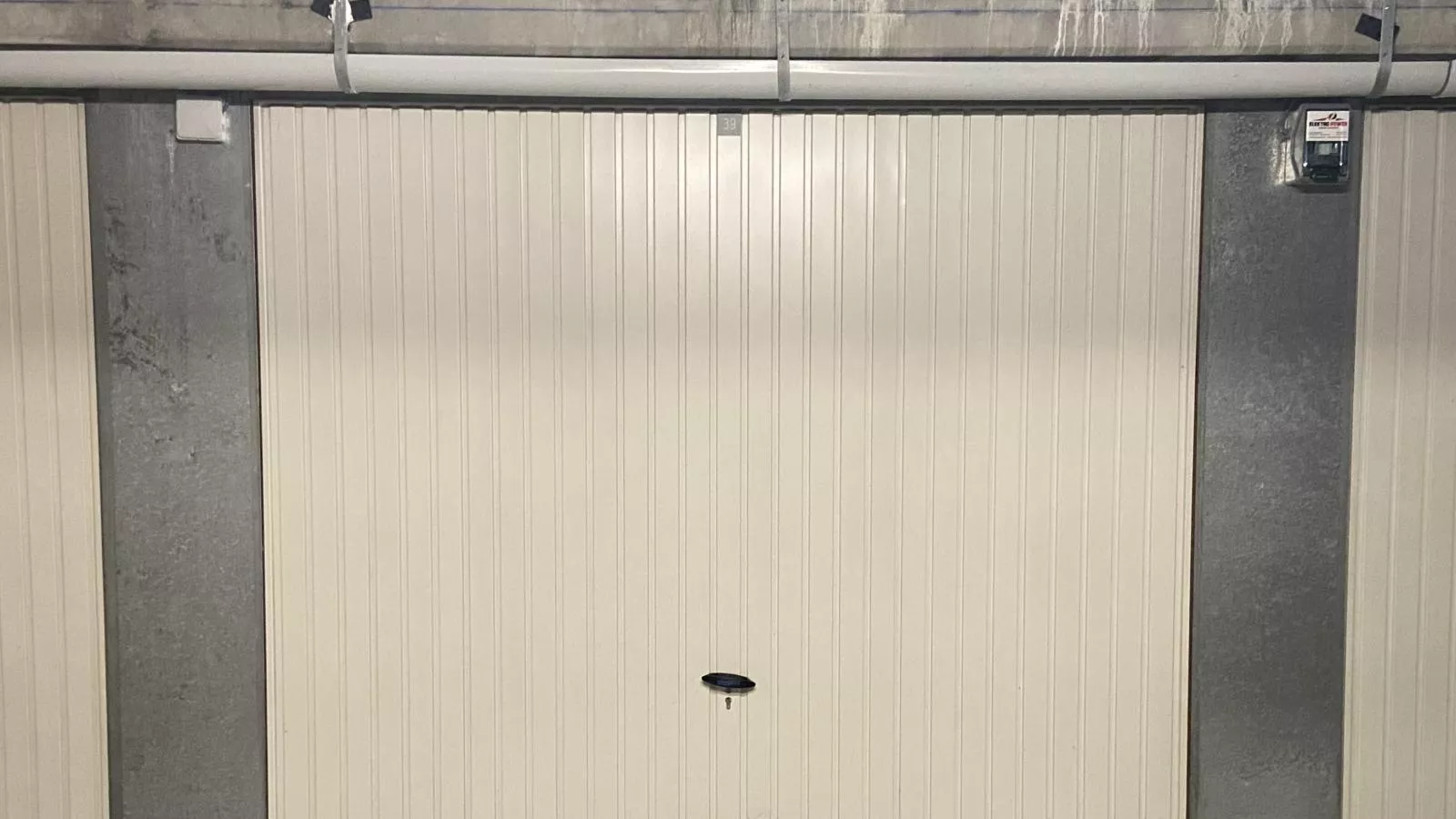 Manager  - 0509 + box 39 (Green Garden)-Buitenlucht