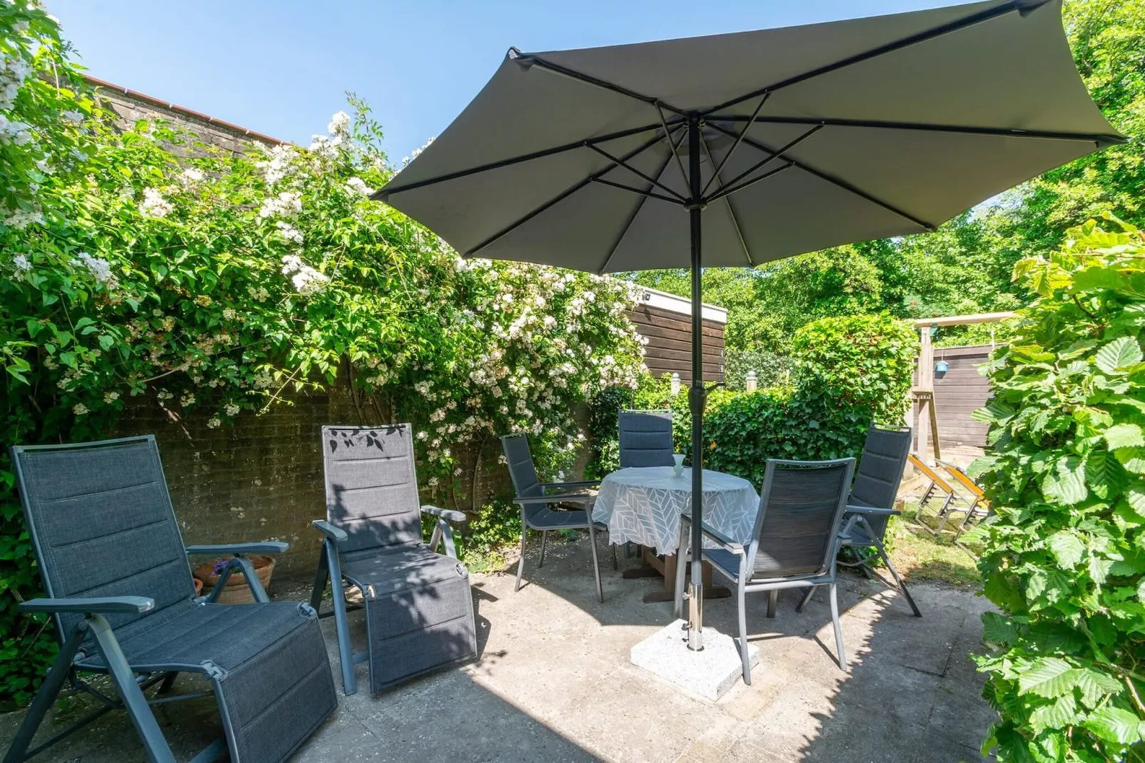 Duinland 188-Tuinen zomer