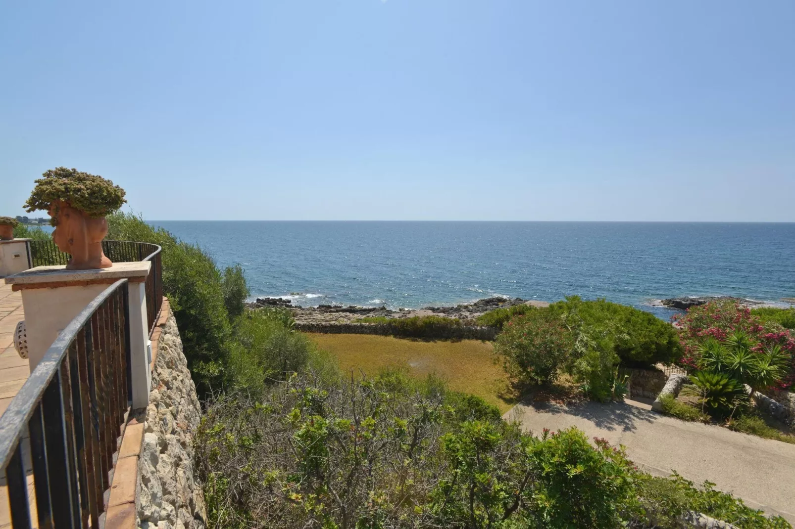 Villa AcquaDiMare direkt am Meer in Fontane Bianche-Uitzicht zomer