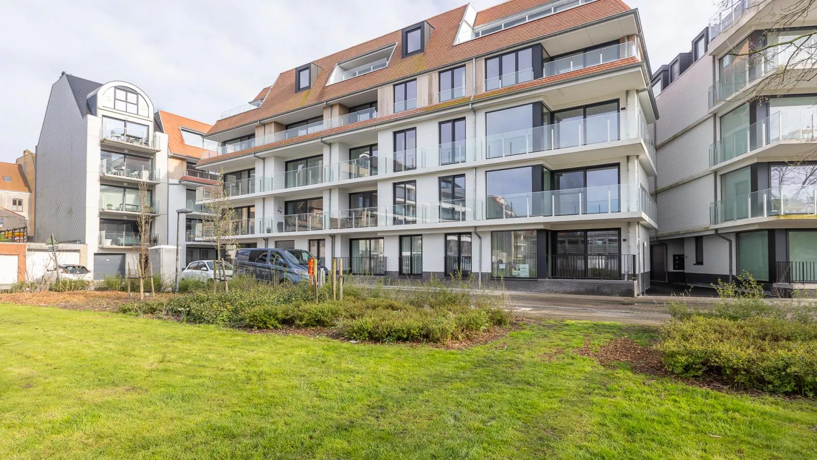 Green Lane The Park - 0004 + box 41-Buitenlucht