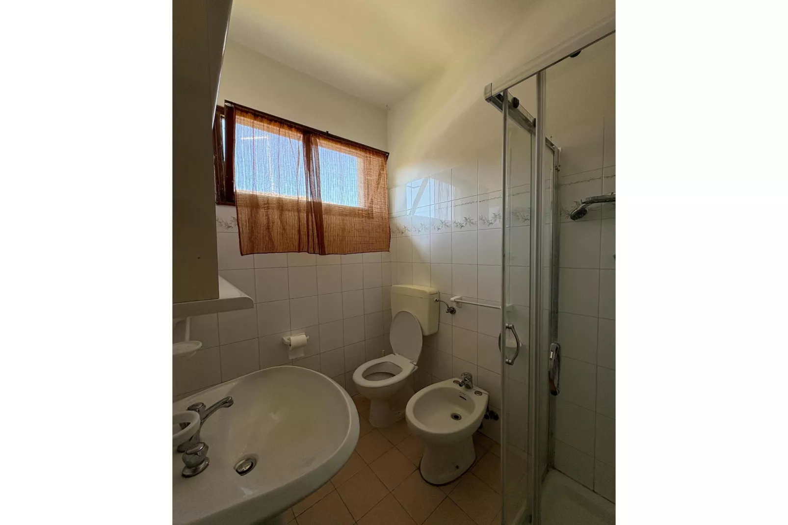 Susy trilo – 6 -Badkamer