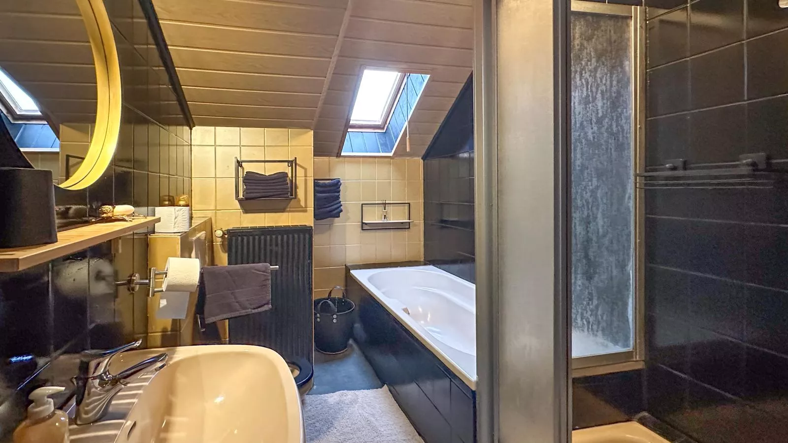 Großlangenfeld-Badkamer