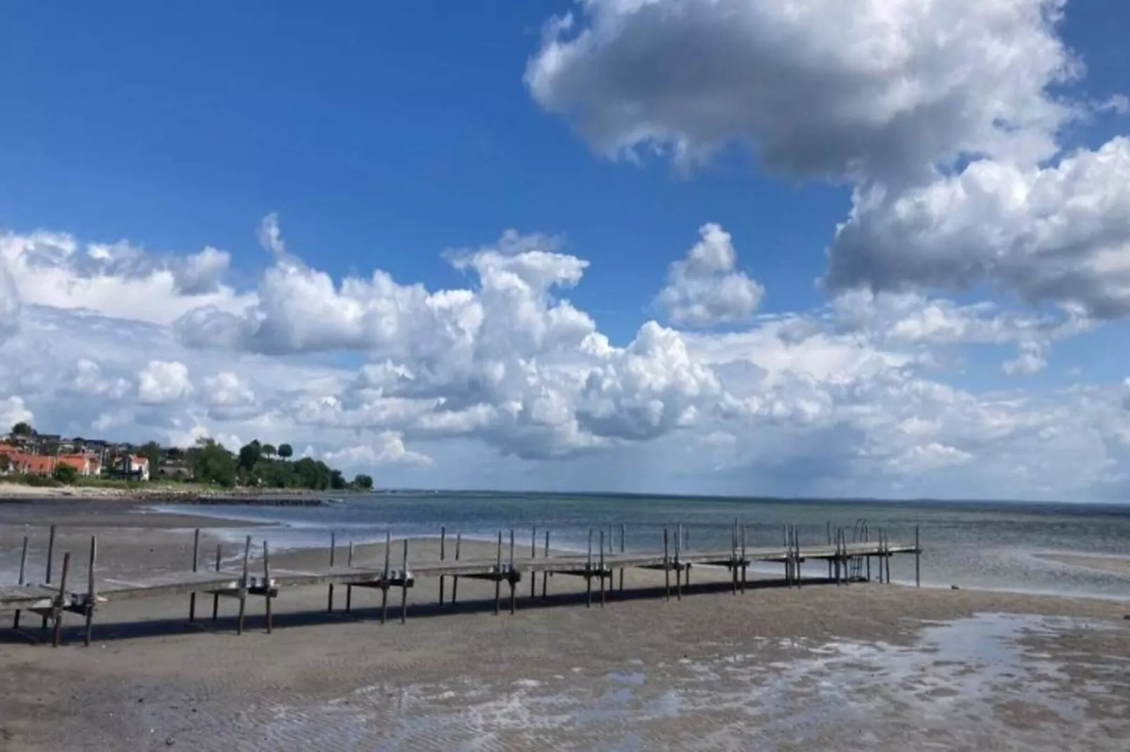 2 rooms w/partially seaview-Buitenlucht