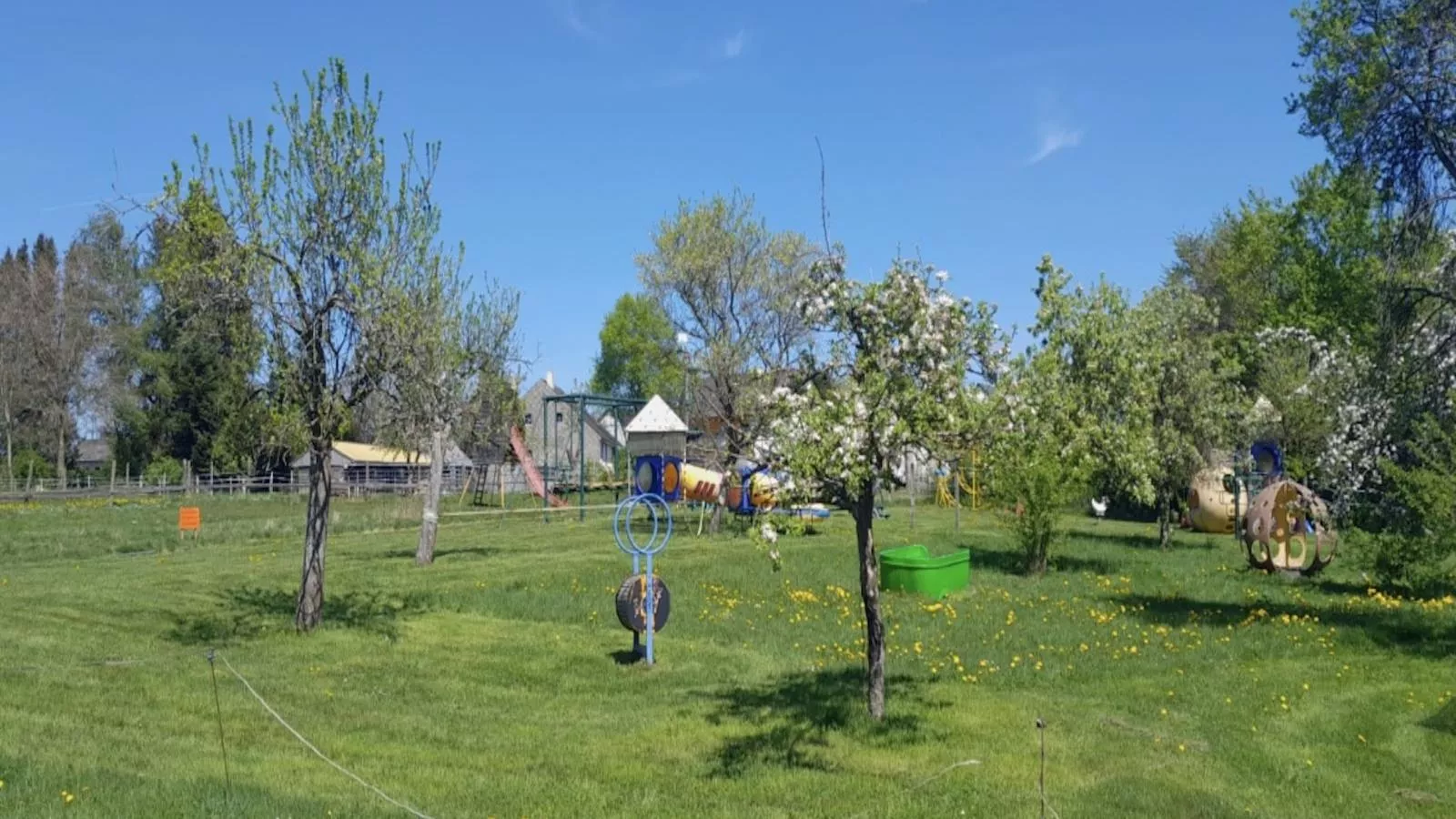 Großlangenfeld-Faciliteiten