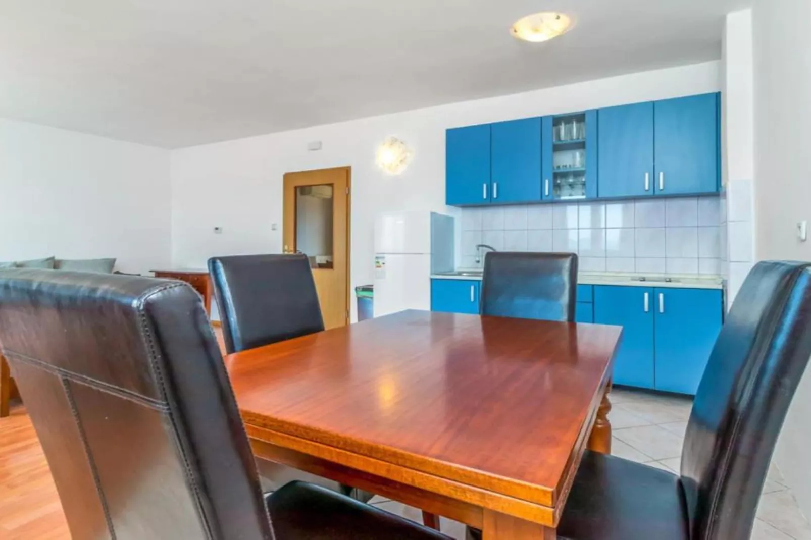 Apartments Panorama - Two Bedroom Apartment with  Terrace and Sea View (1)-Eetkamer