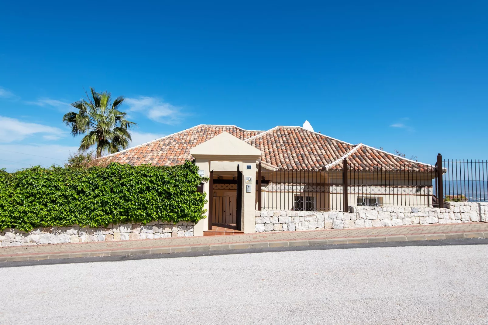 Casa de la Frontera-Buitenkant zomer