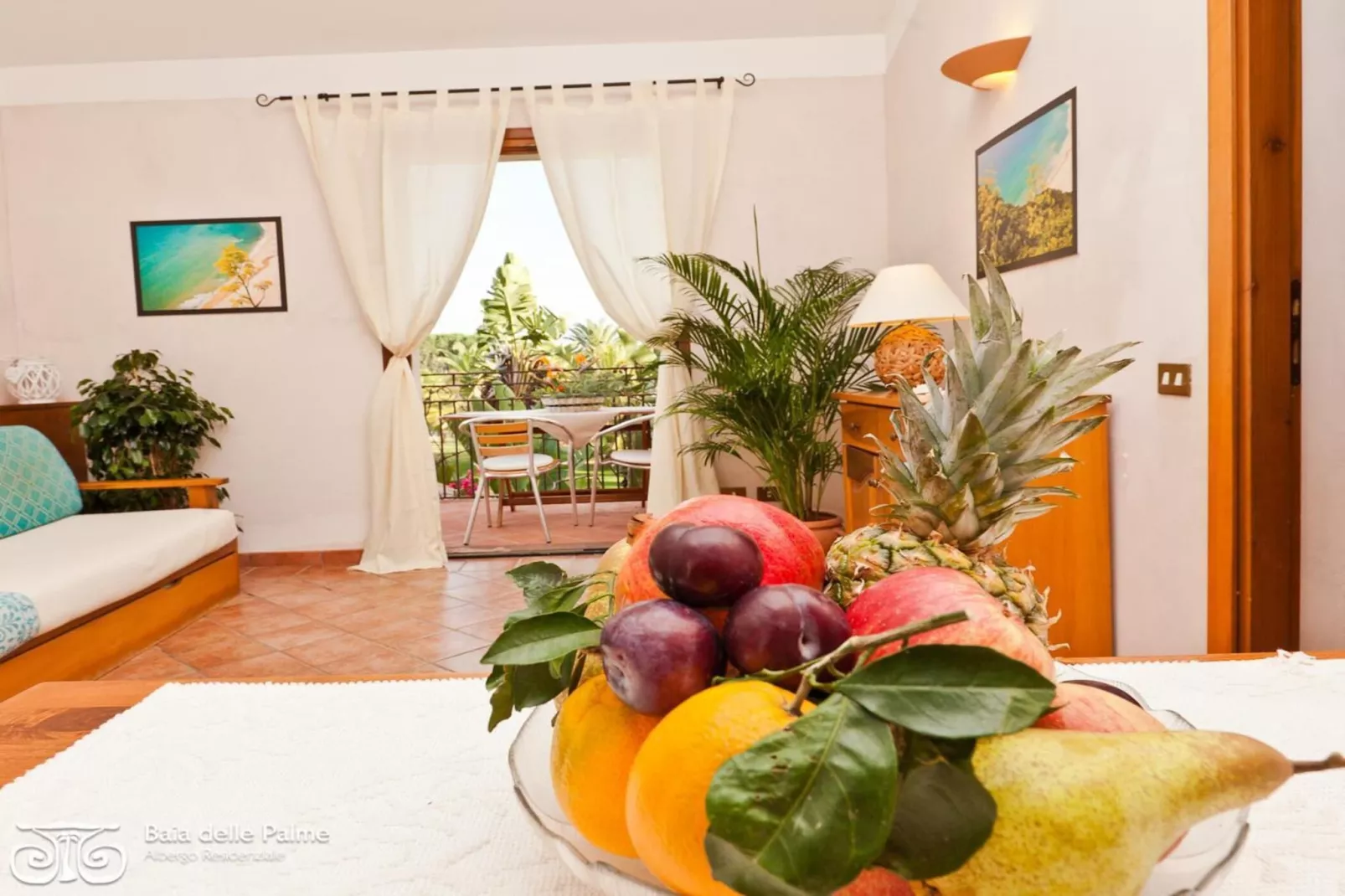 BAIA DELLE PALME-Trilo 6 - Eetkamer