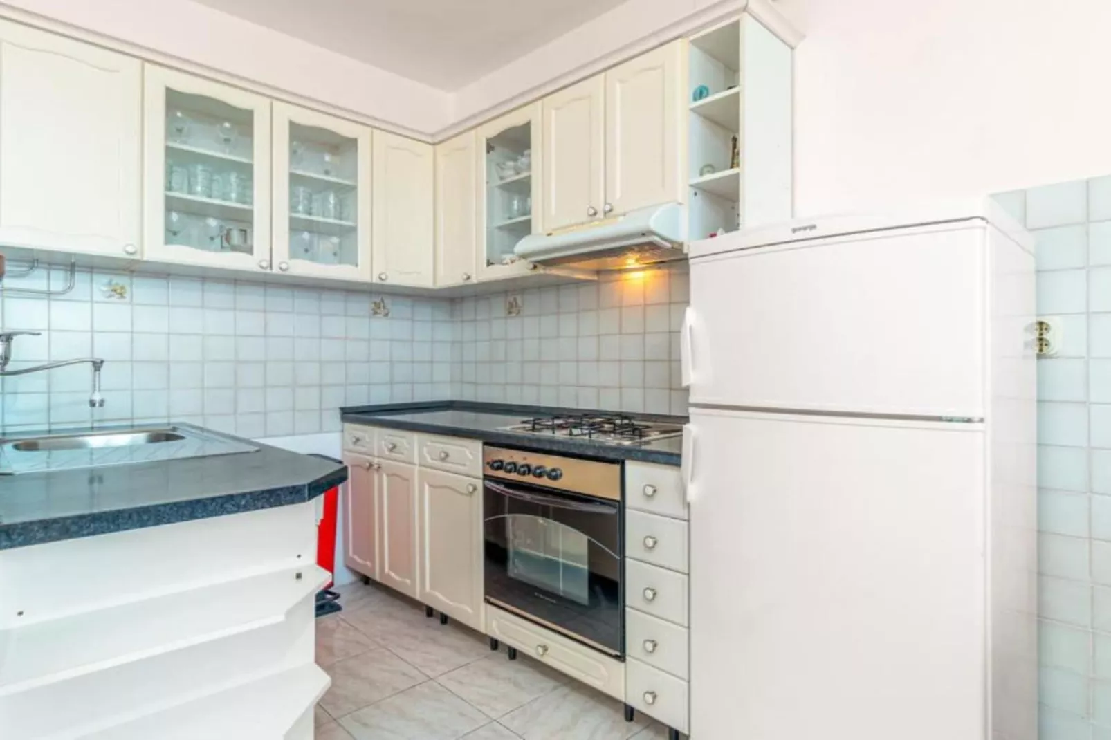 Apartments Panorama - Two Bedroom Apartment with  Terrace and Sea View (1)-Keuken