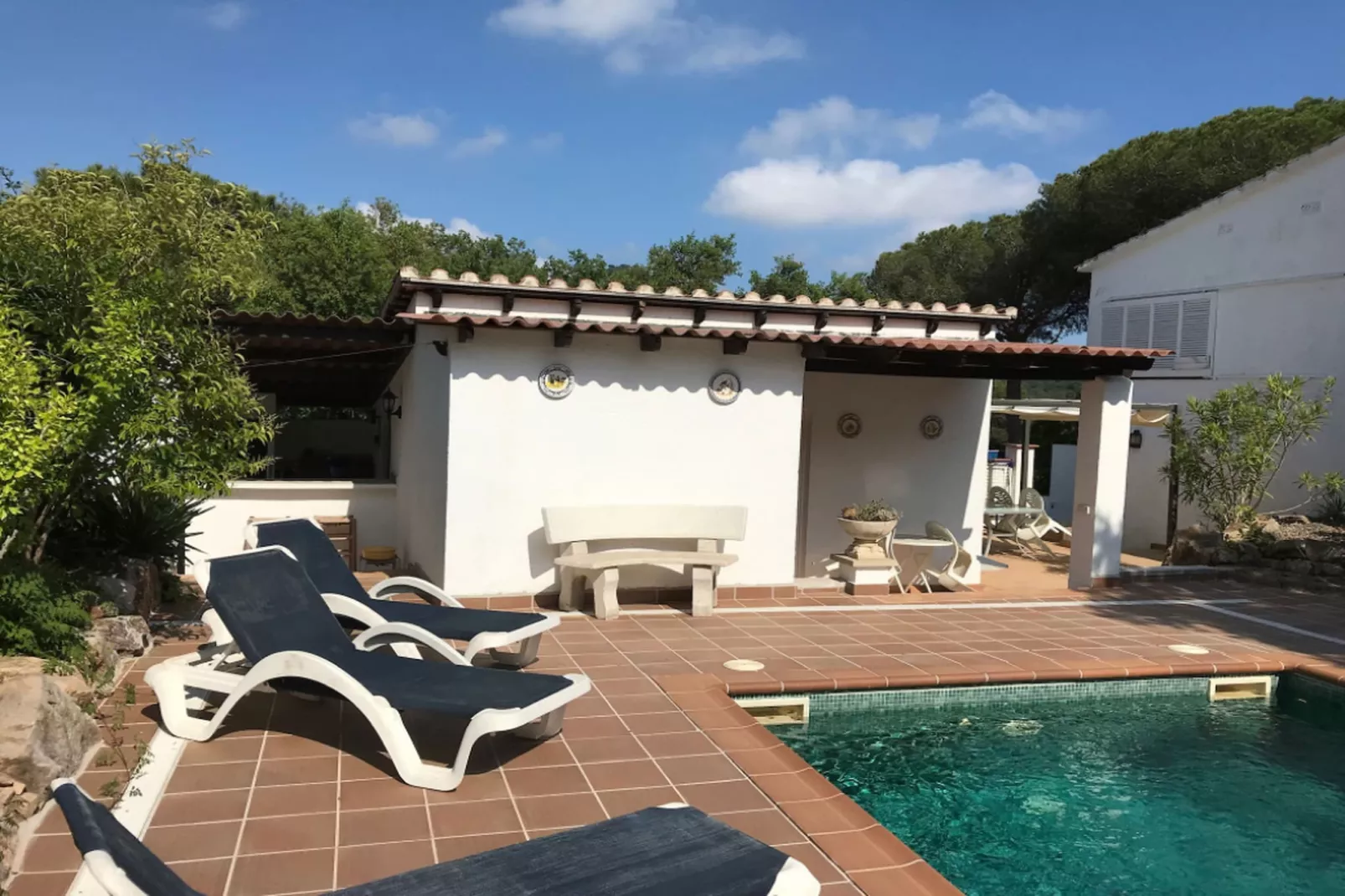 CASA OLEANDER-Buitenkant zomer