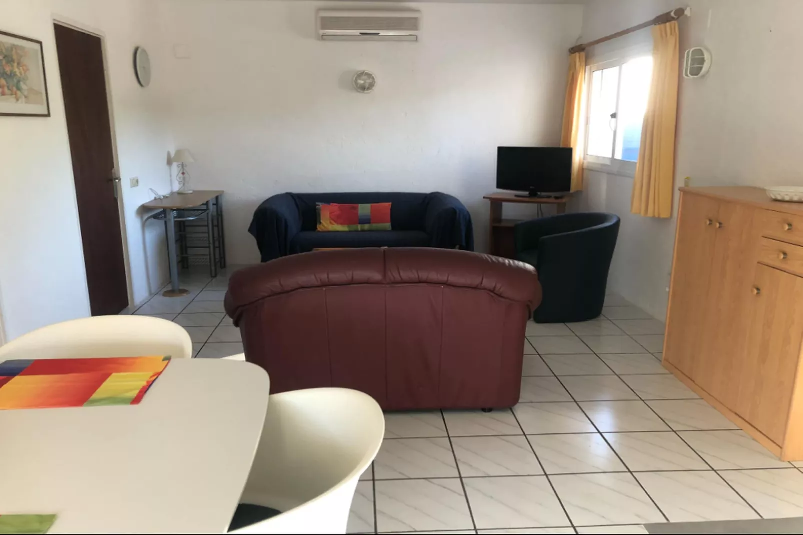 CASA EL CEREZO-Woonkamer