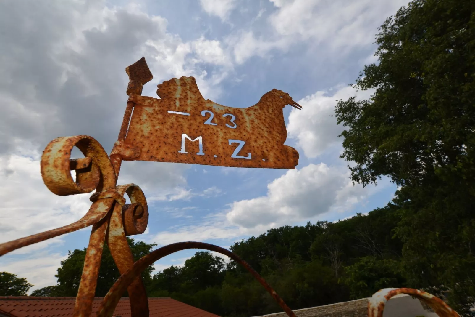 Tranquil Getaway with Shared Pool in Bale - One Bedroom Apartment-Buitenlucht