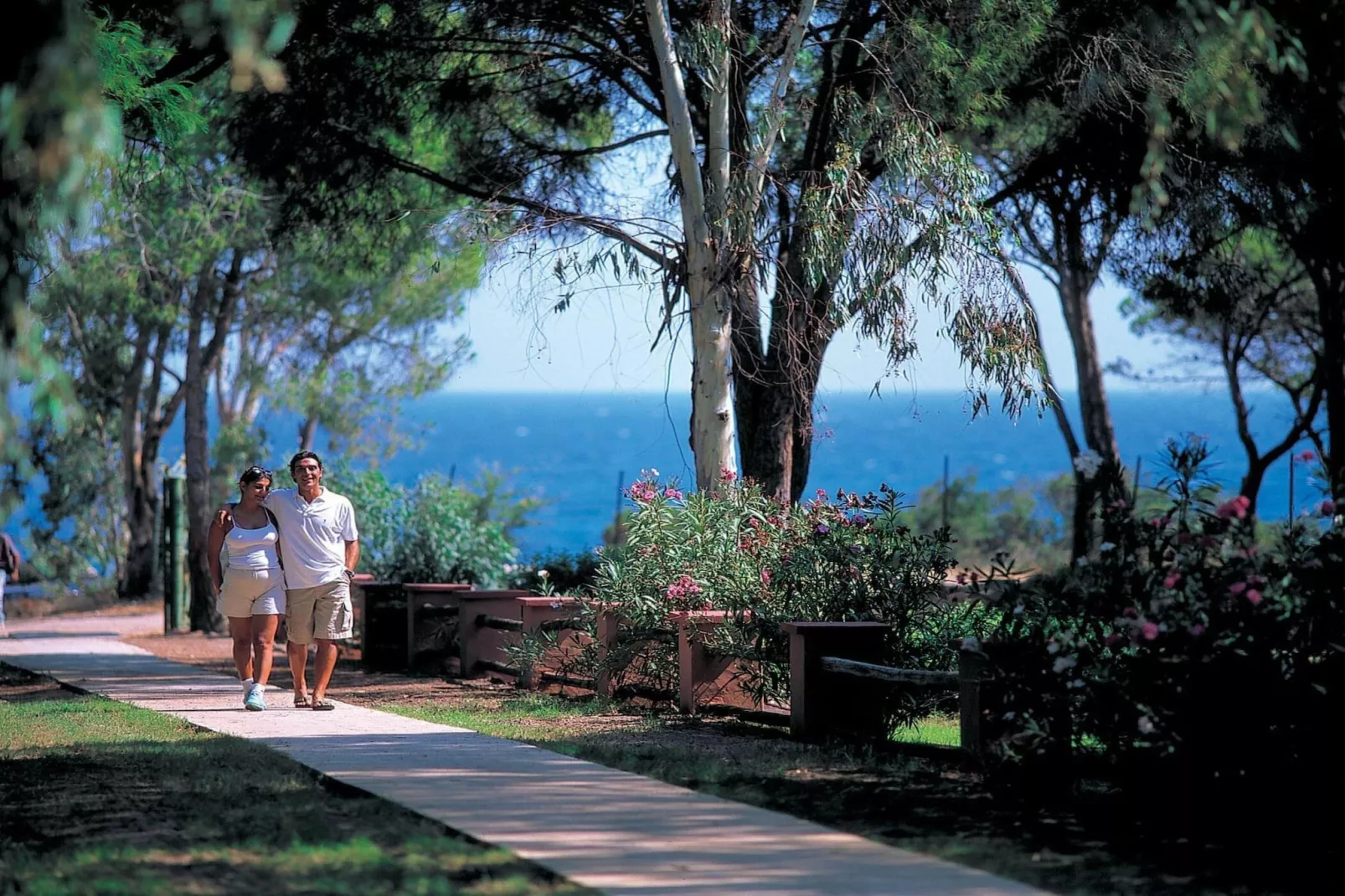 BAIA DELLE PALME-Bilo 4 - Tuinen zomer