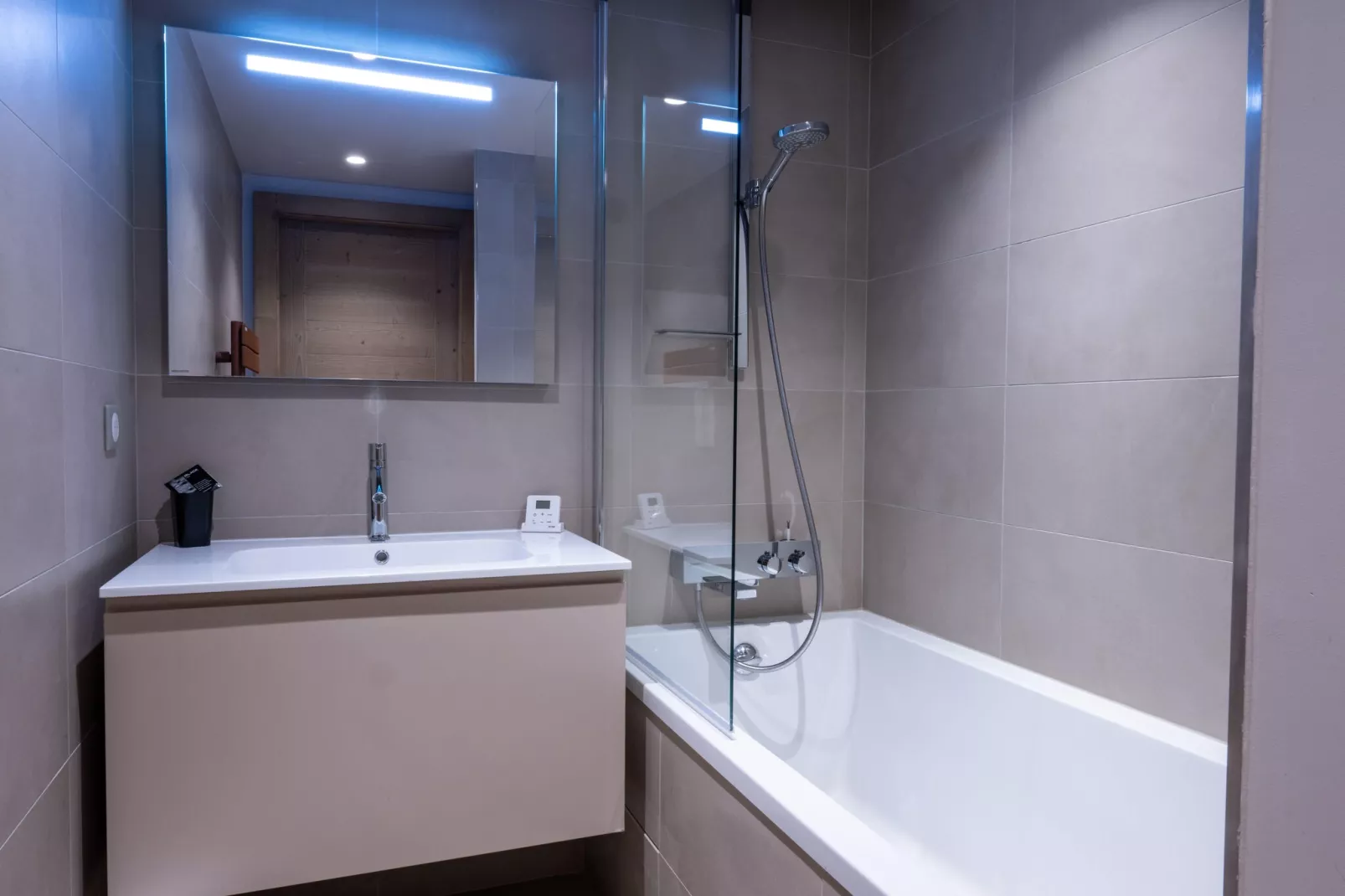 AS-96-FAUCIGNY - Badkamer