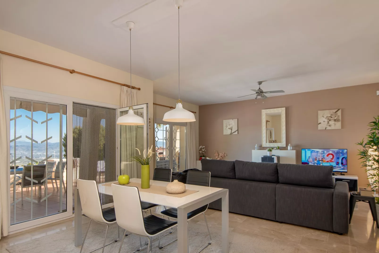 Casa de la Frontera-Eetkamer