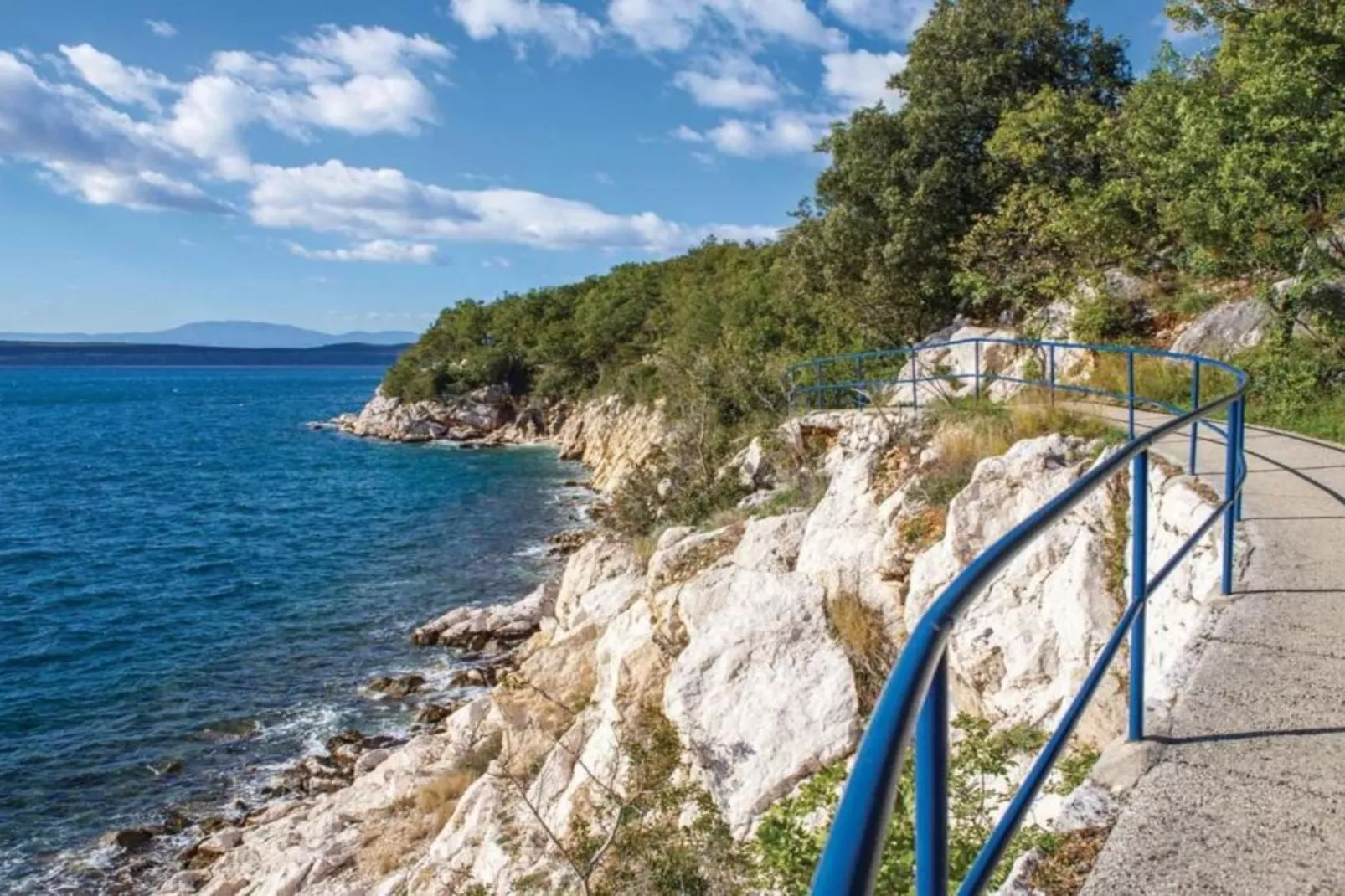 Apartments Panorama - Two Bedroom Apartment with  Terrace and Sea View (1)-Sfeer