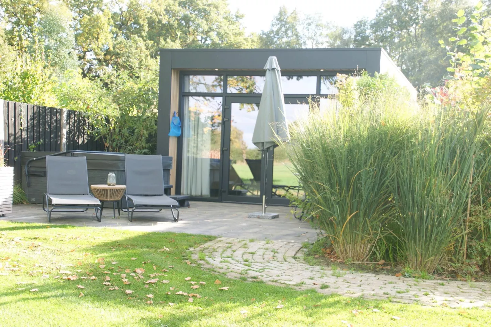 Wellnesslodge Specht 2p-Buitenkant zomer