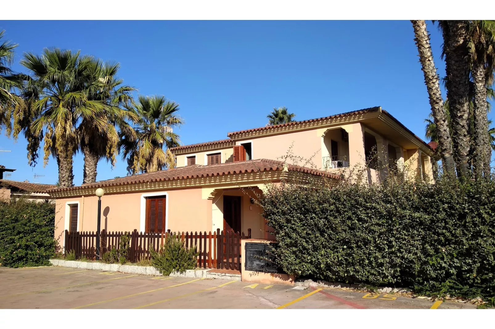 APPARTAMENTI TIFFANY APARTMENT 1 BEDROOM - 4 PAX B4-Buitenkant zomer