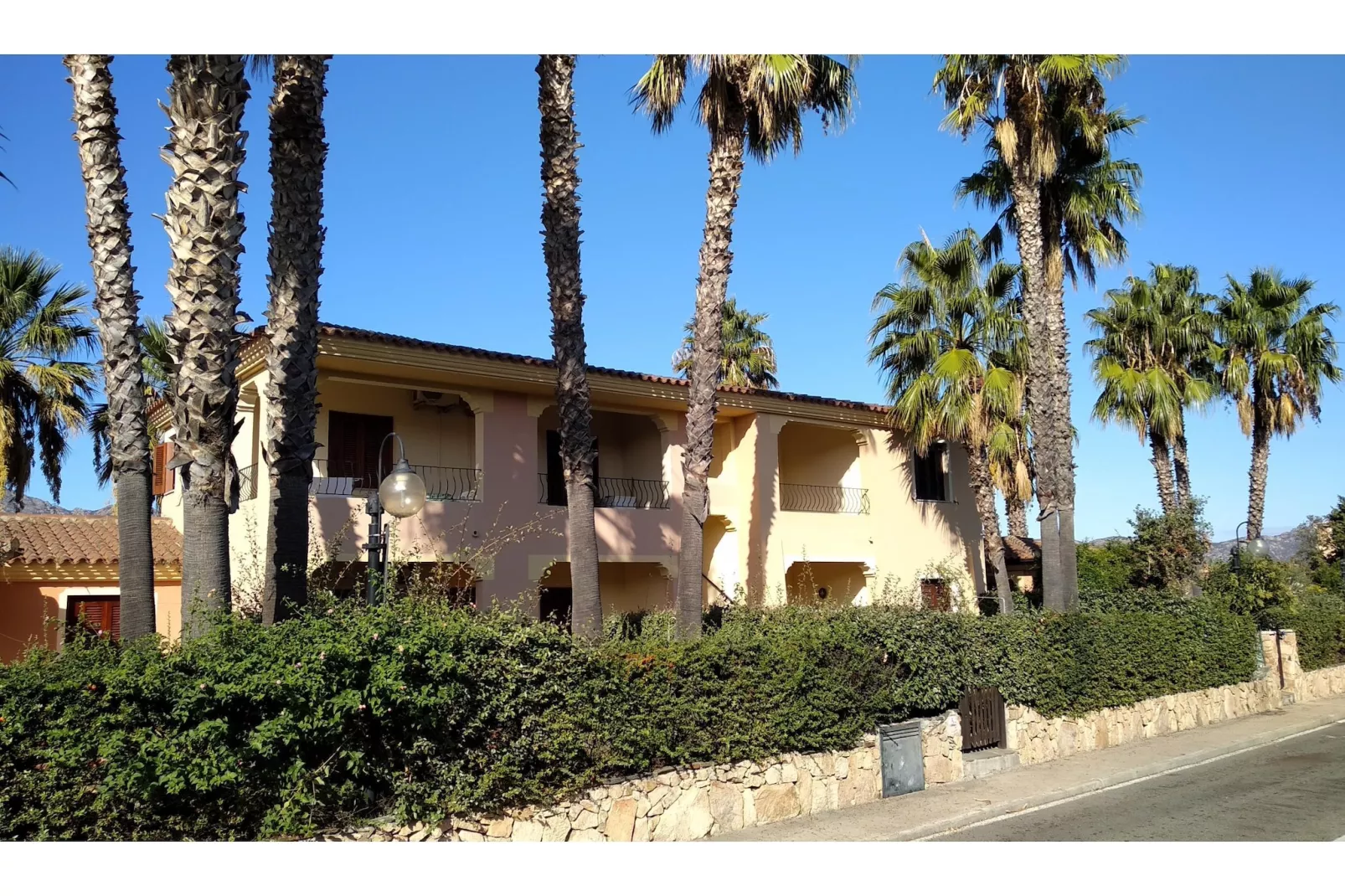 APPARTAMENTI TIFFANY APARTMENT 3 BEDROOMS - 6 PAX R6-Buitenkant zomer