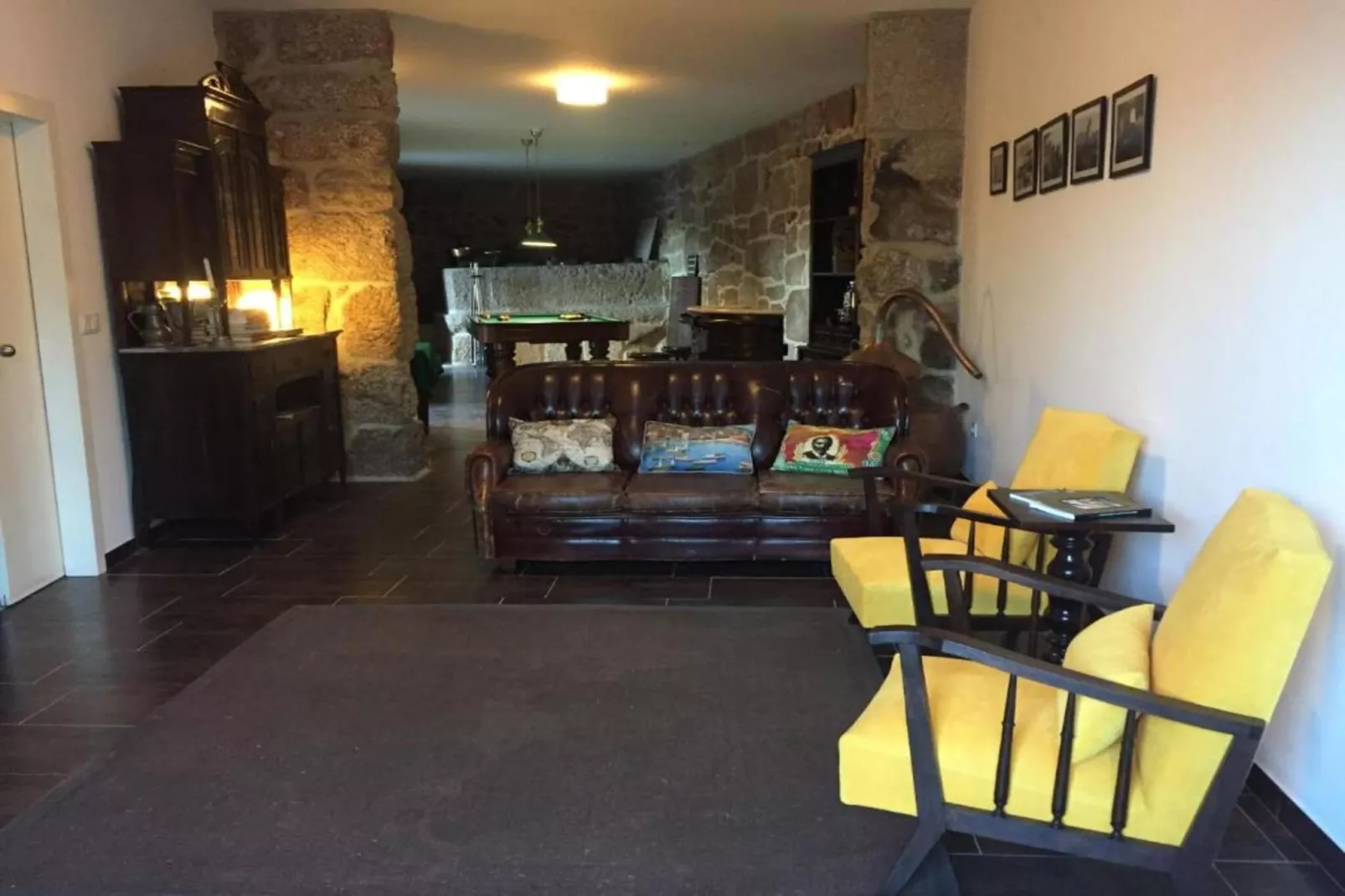 Casa da Ventozella/Triple Room with Private Bathroom-Woonkamer