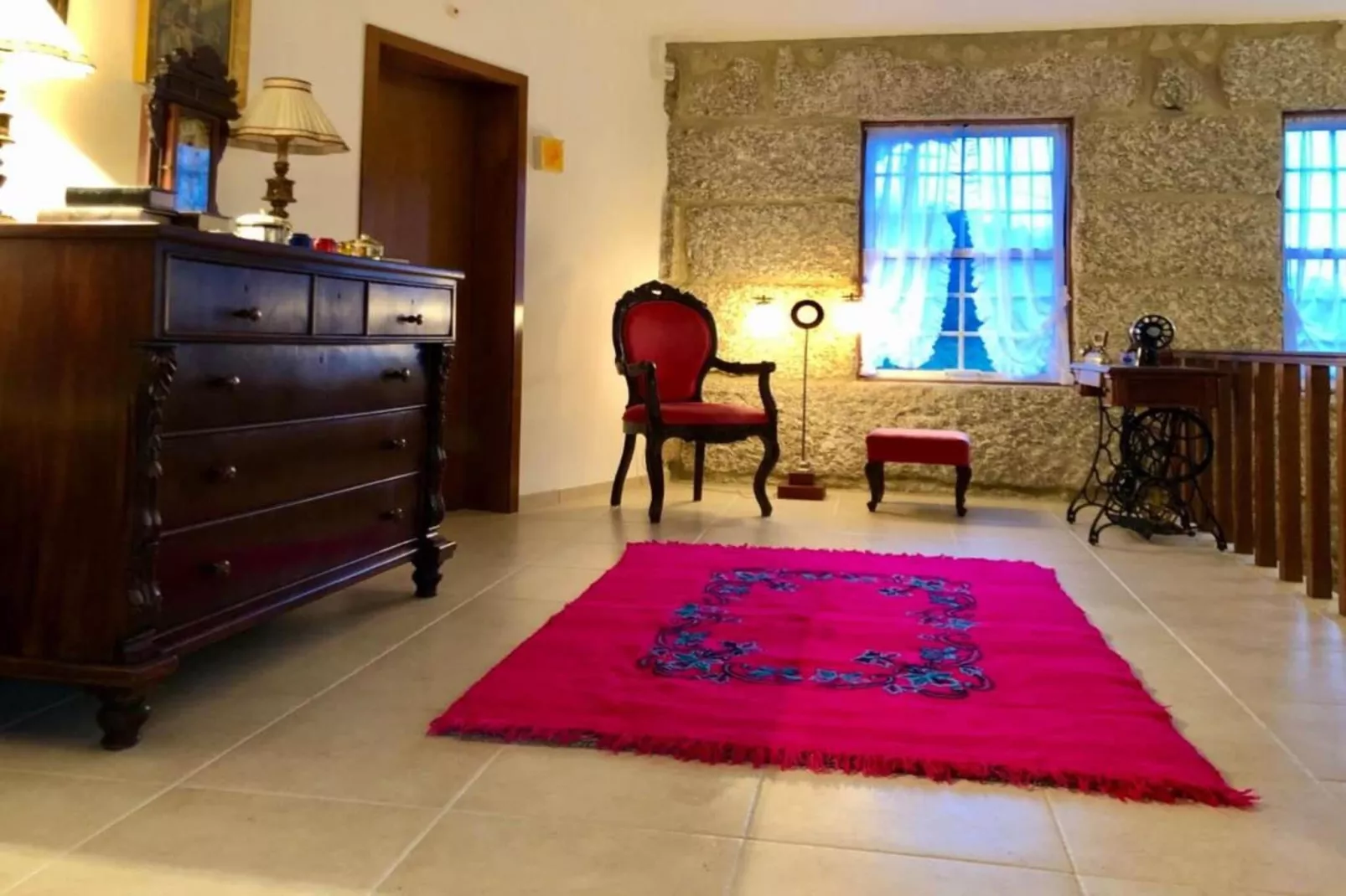 Casa da Ventozella/Triple Room with Private Bathroom-Slaapkamer