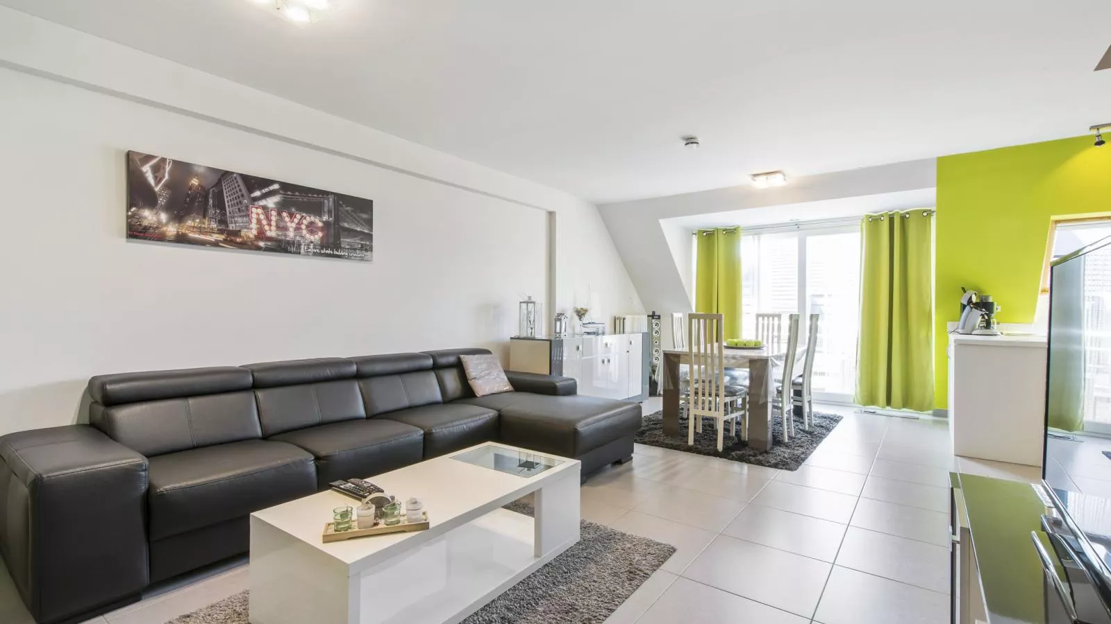 Piazza - 0402 + Parking 4