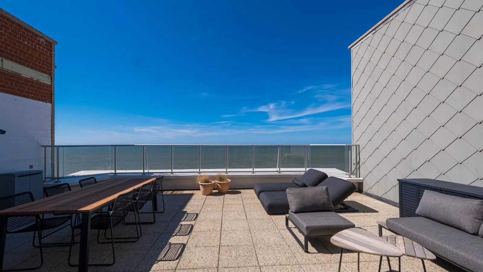 Lakme - 0801 + box 16 (Villa Georges II)