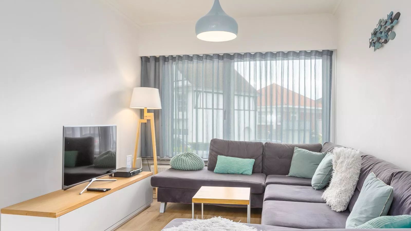 Villa Tamarisk - + box