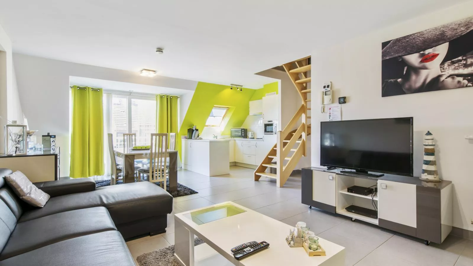 Piazza - 0402 + Parking 4