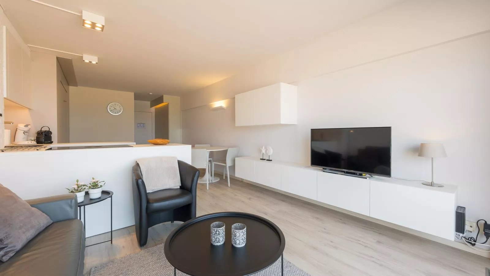 Manager  - 0409 + box 5-Woonkamer