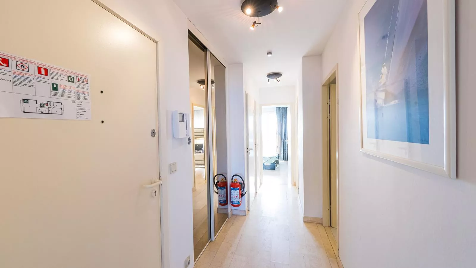 Espace II - 0401 + box 4&5-Hal-ontvangst