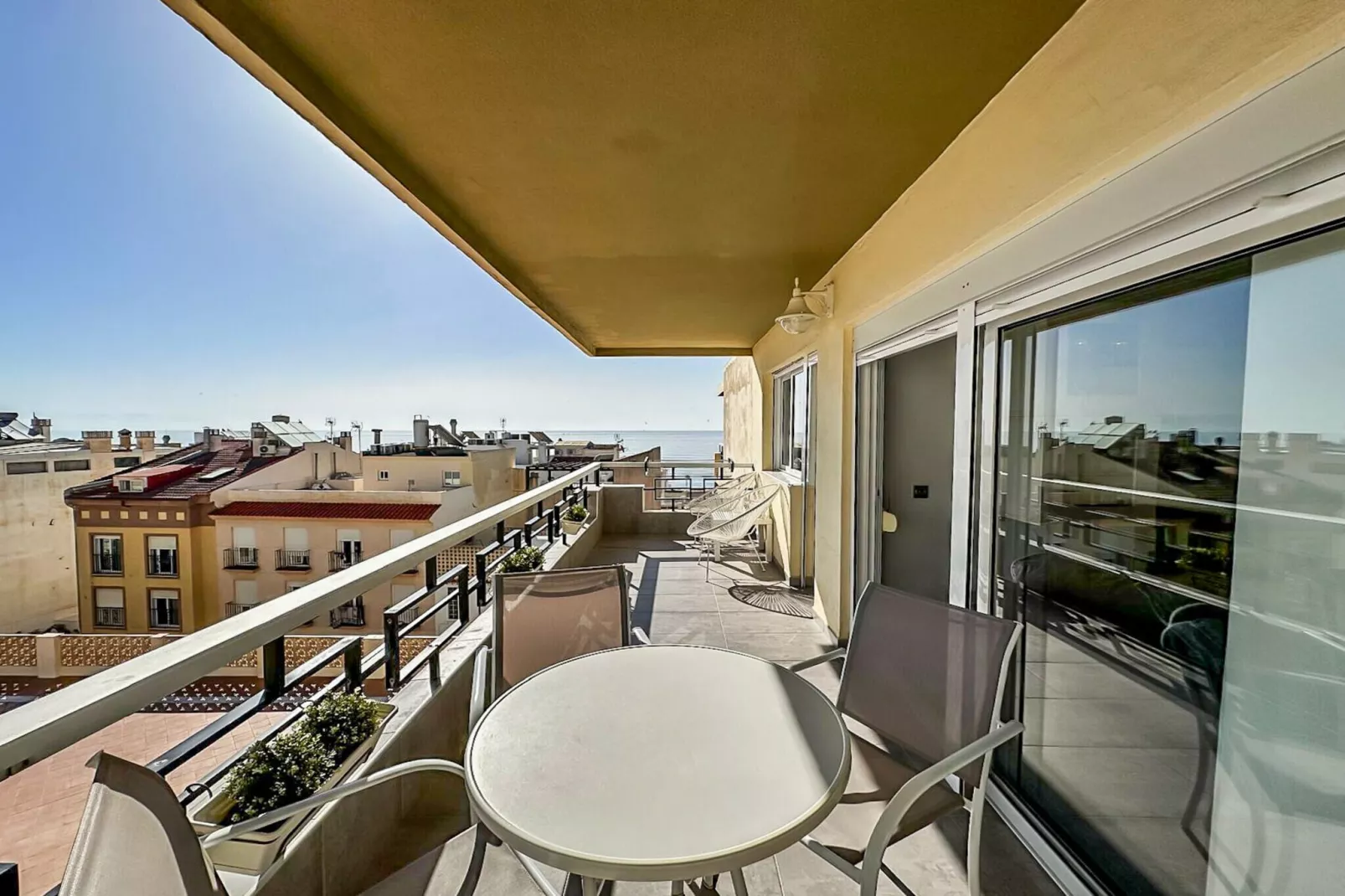 319 Núcleo de cristal - Terrasbalkon