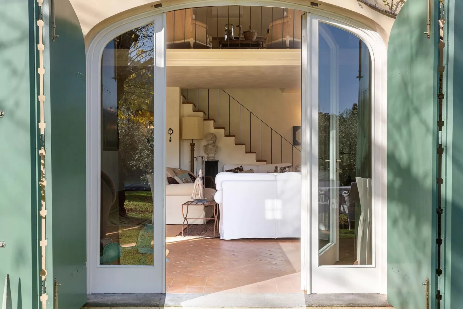 Villa Label - Hal-ontvangst