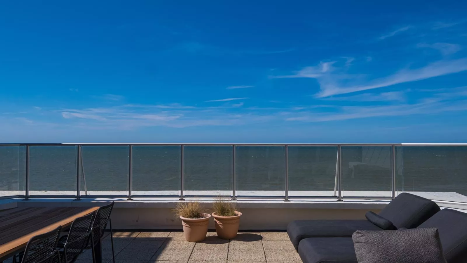 Lakme - 0801 + box 16 (Villa Georges II)-Terrasbalkon