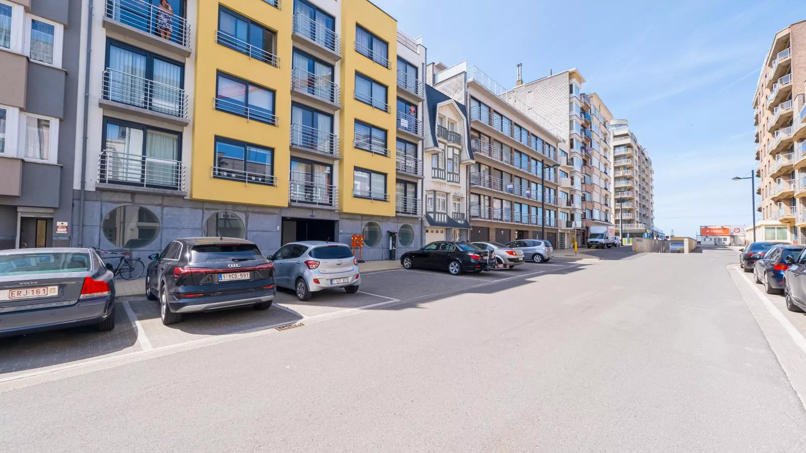 Princess I - 0302 + box 214 (Casino Parking)-Buitenlucht