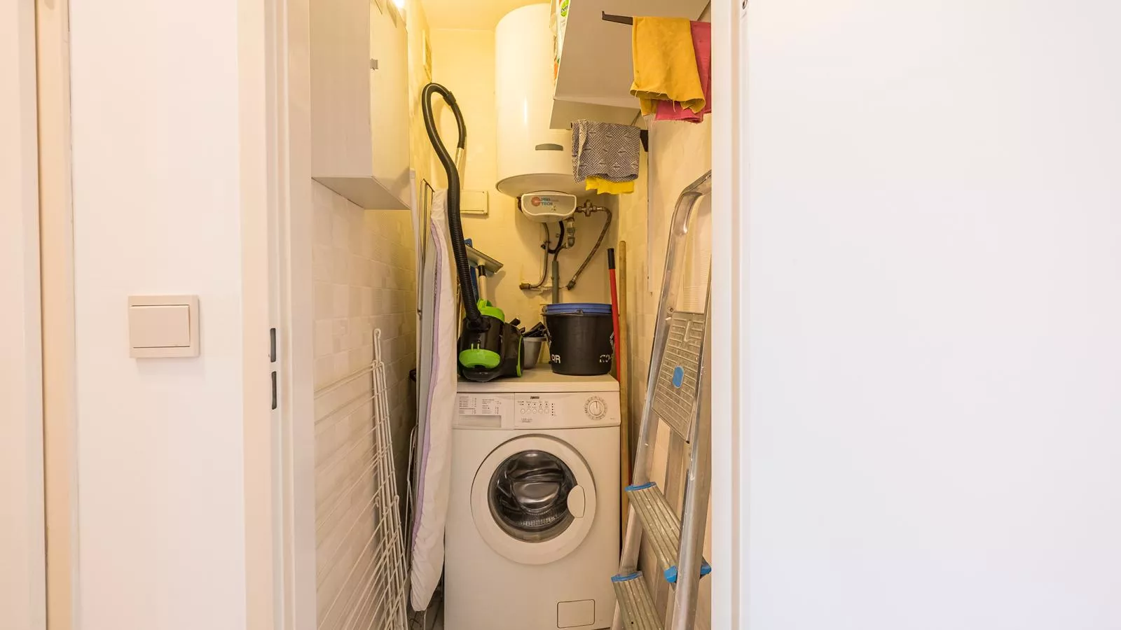 Espace II - 0401 + box 4&5-Faciliteiten